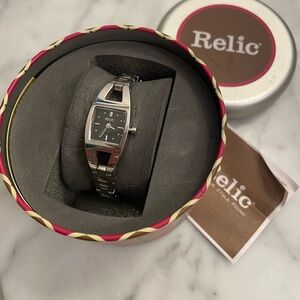 Like New Silver Tone Relic Women’s Watch